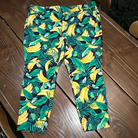Old Navy Pixie cropped/ankle pant. Size 18 Bananas - Picture 2 of 12